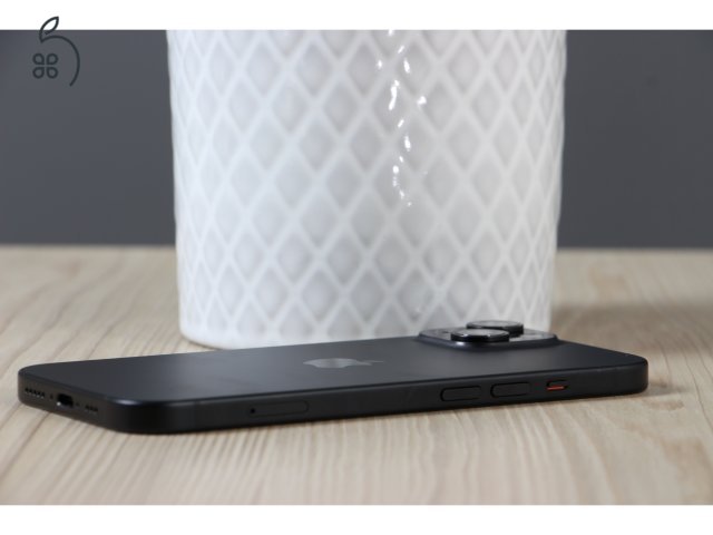 Apple iPhone 15 128GB asztrofekete B US-7143