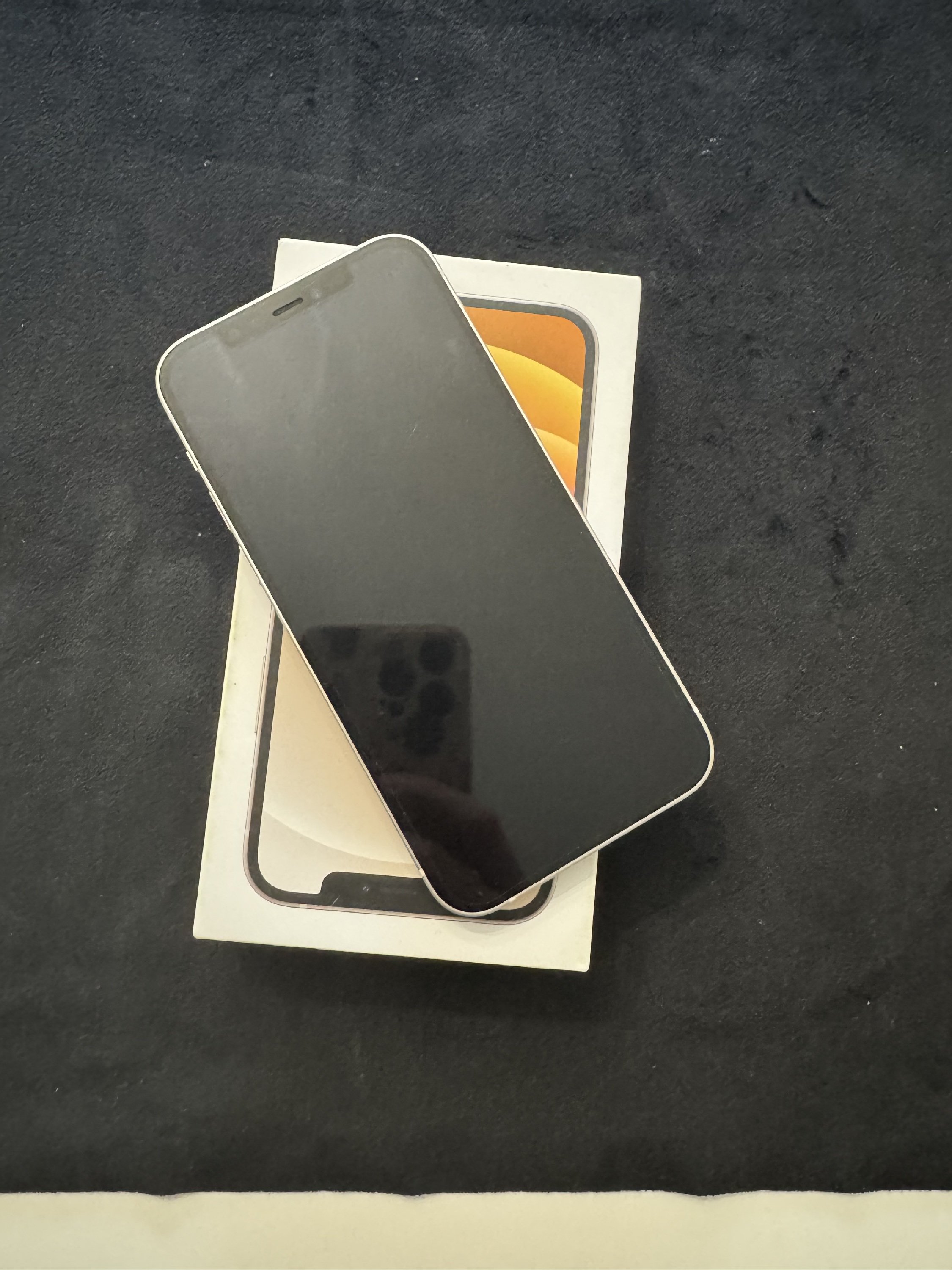 Iphone 12 64 gb 99% aksi
