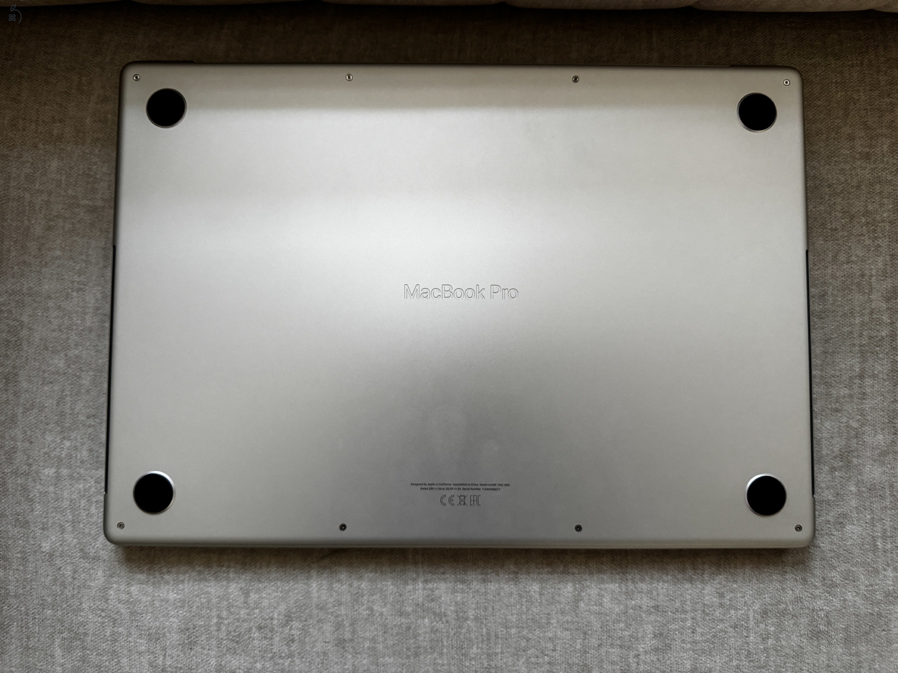 Macbook Pro 16 (2021) - Apple M1 Pro - 1 TB SSD Ajándék Tokkal