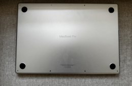 Macbook Pro 16 (2021) - Apple M1 Pro - 1 TB SSD Ajándék Tokkal