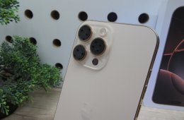 Apple iPhone 16 Pro Max – Desert Titanium – Titán dizájn, Pro kamera – 256 GB – Használt, karcmentes – 100% akku (22 ciklus) – Garancia 2026. 06. 19-ig
