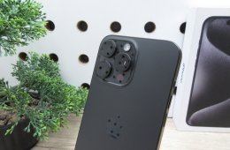 Apple iPhone 15 Pro Max – Black Titanium – Titán stílus, 5× optikai zoom – 256 GB – Használt, karcmentes – 3 hónap garanciával