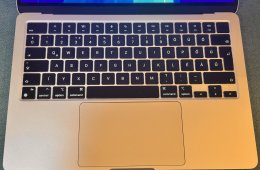 Eladó MacBook Air M2 (2022)