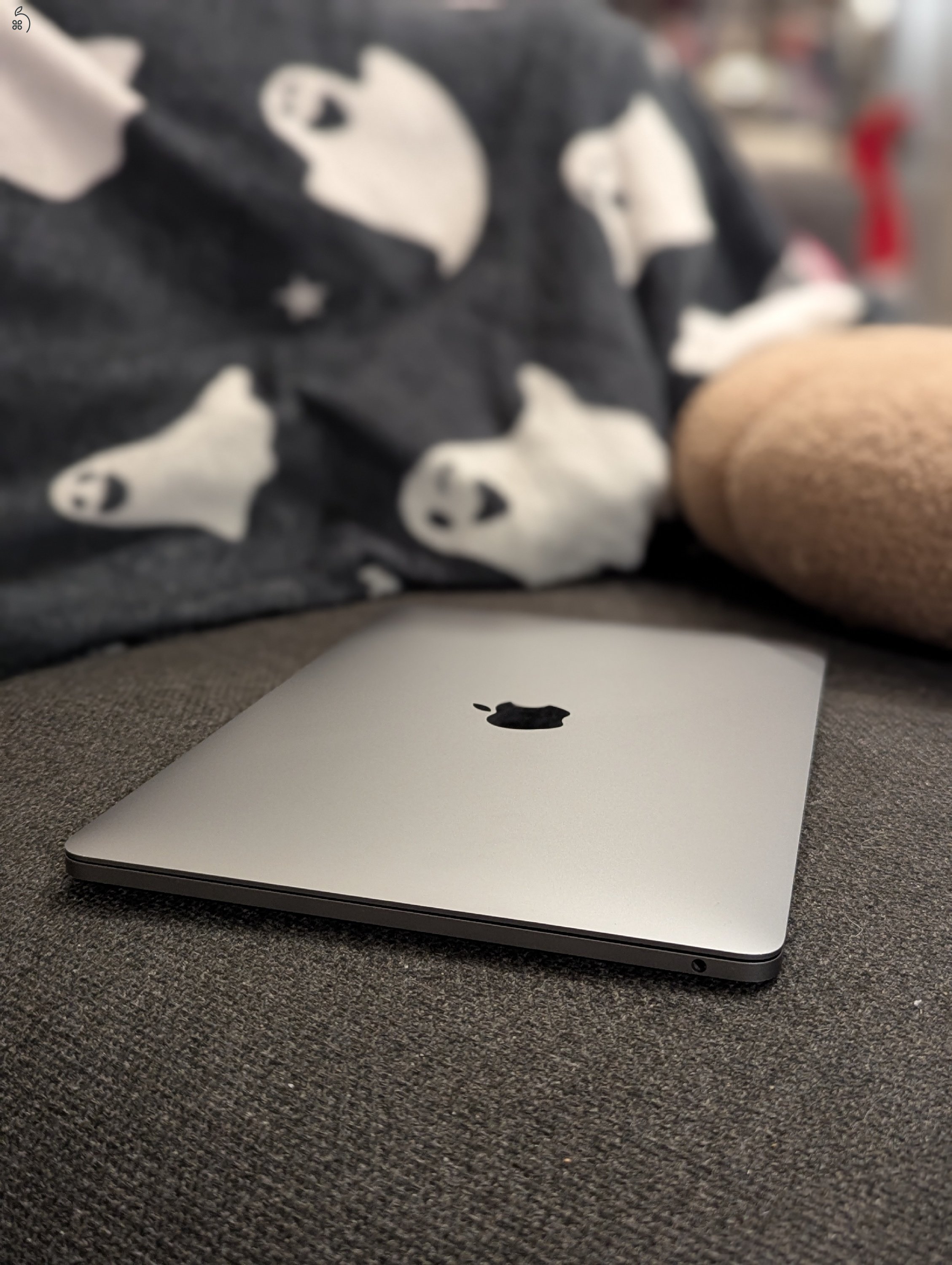 MacBook Pro M1 512GB SSD újszerű állapot