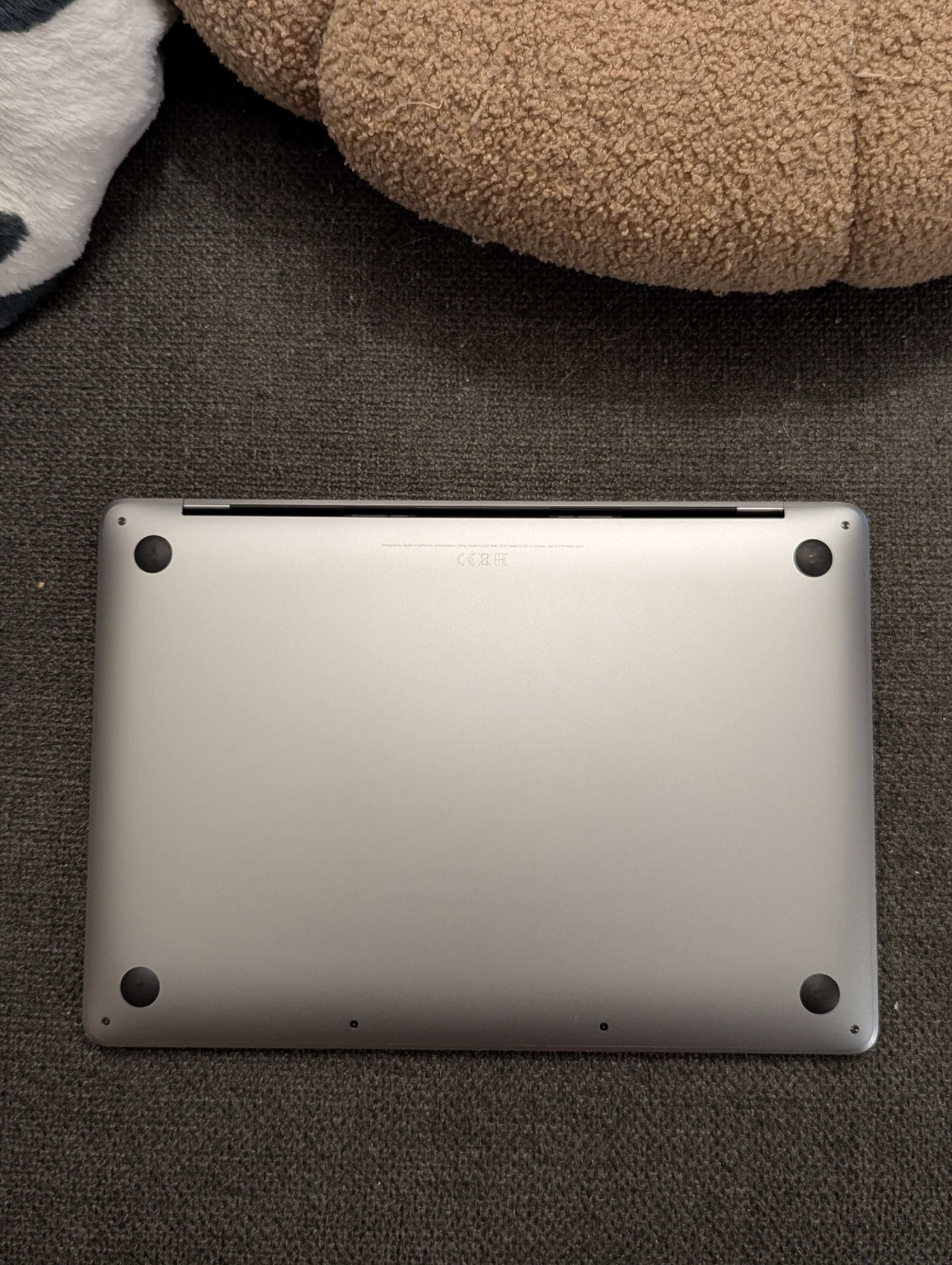 MacBook Pro M1 512GB SSD újszerű állapot