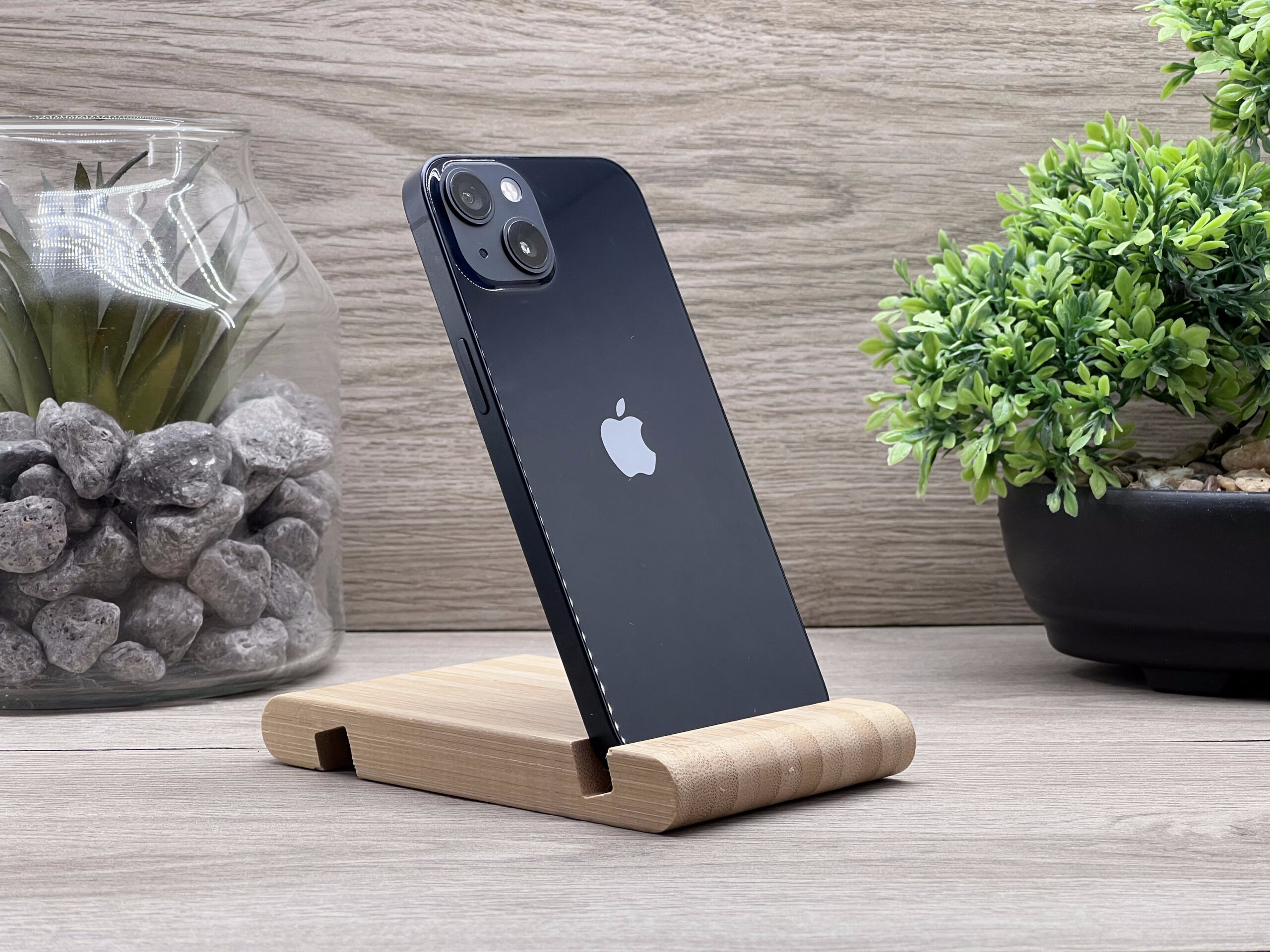 Hibátlan iPhone 13 Midnight 128GB 2 ÉV Garanciával Számlával 90% Akksi