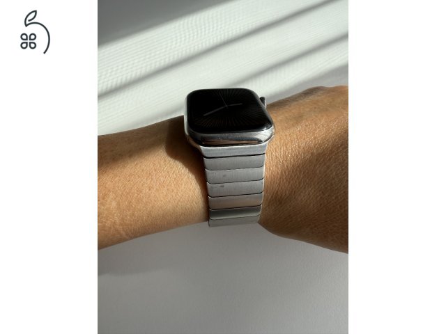 Rozsdamentes acél Apple Watch 7 Cellular