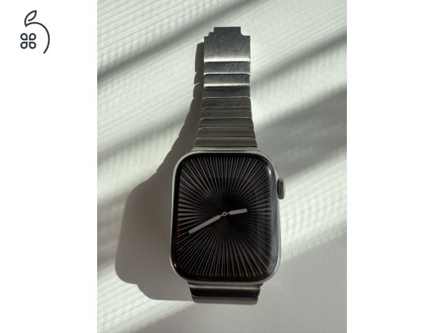 Rozsdamentes acél Apple Watch 7 Cellular