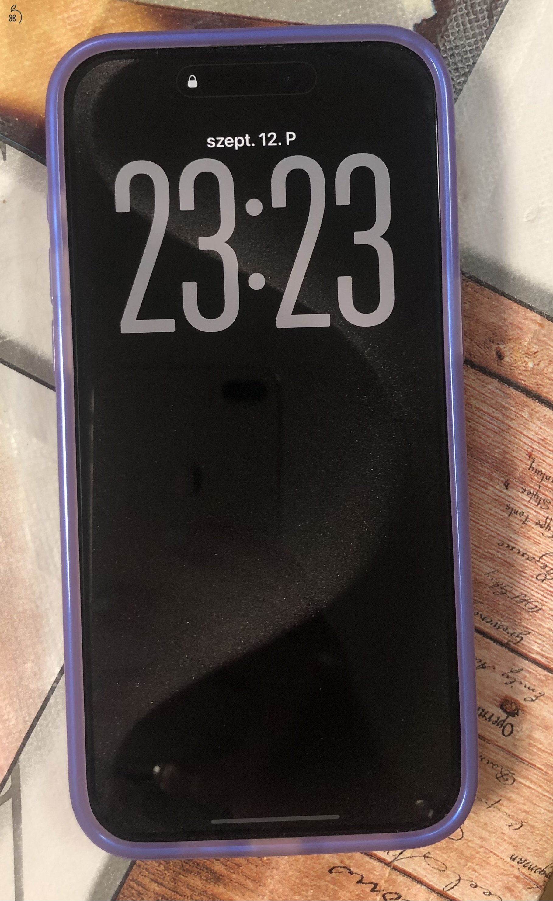 Eladó 1 éves független iPhone 15 Pro Max 