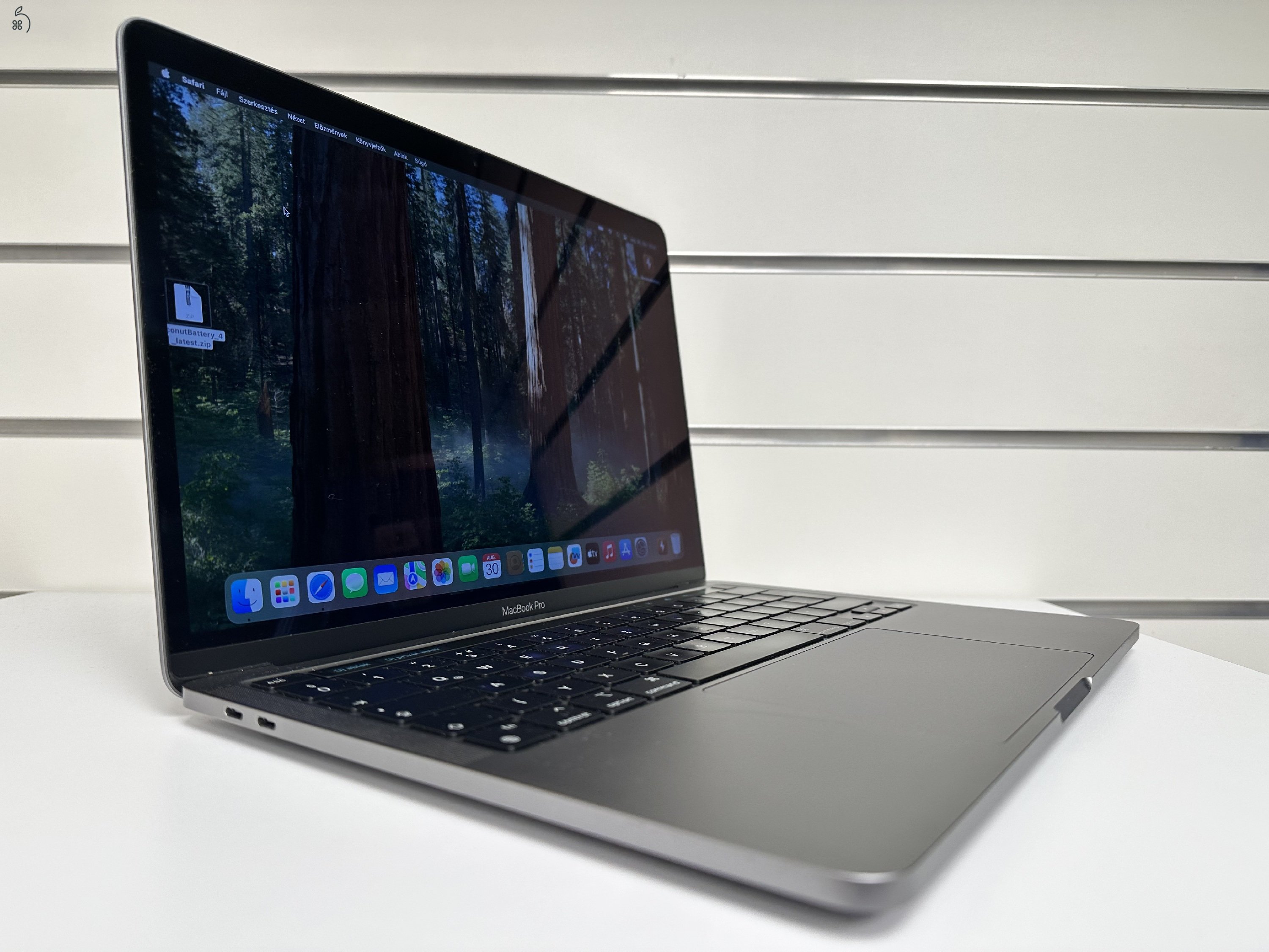 Üzletből, garanciával, Macbook Pro Retina M2 13