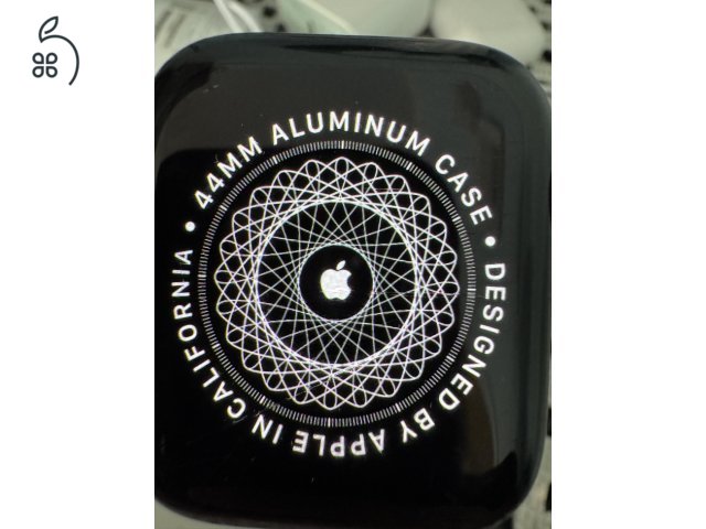 Apple watch series 6 44mm, bontatlan töltővel