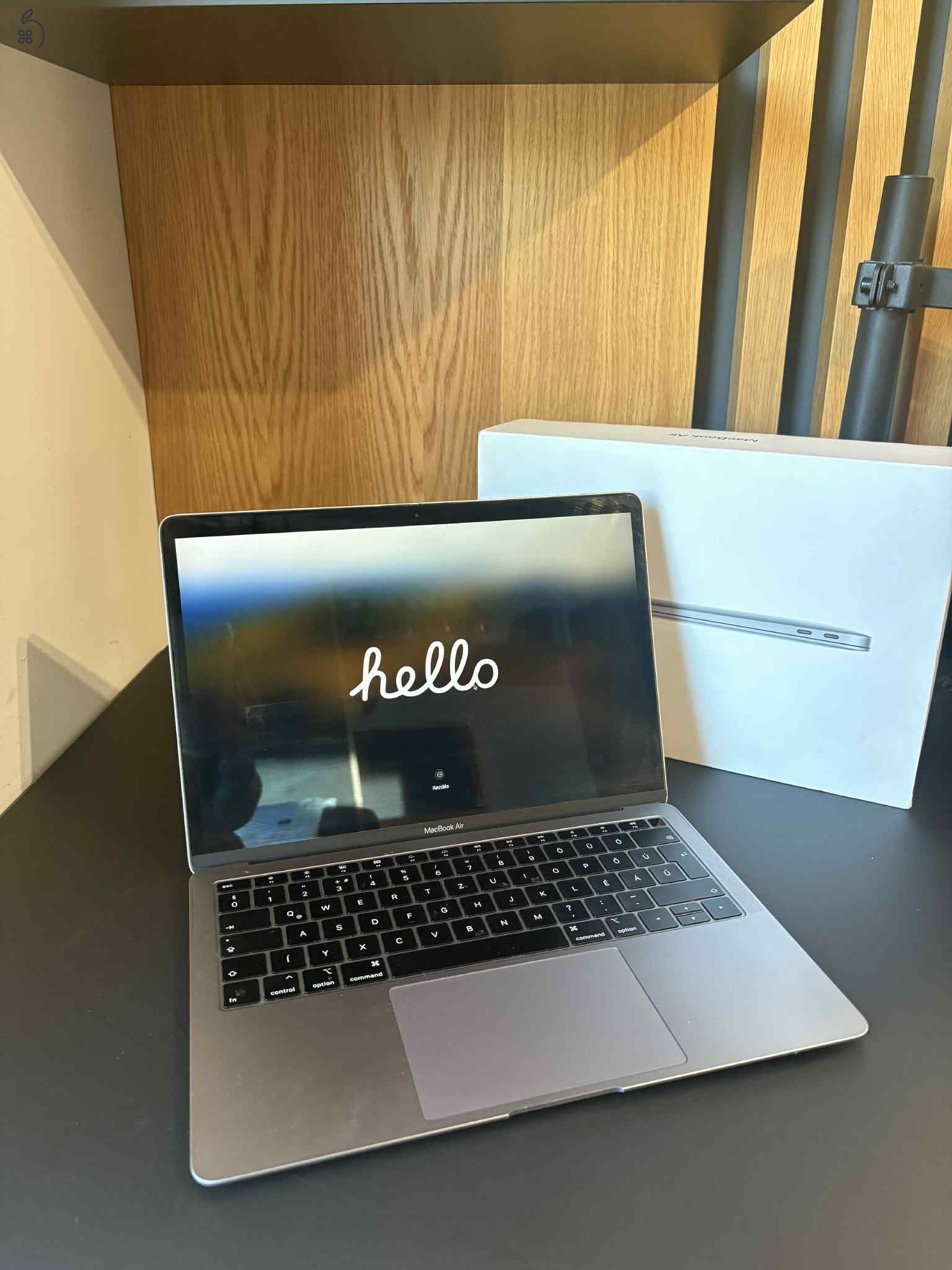 Apple MacBook 13”, 2018