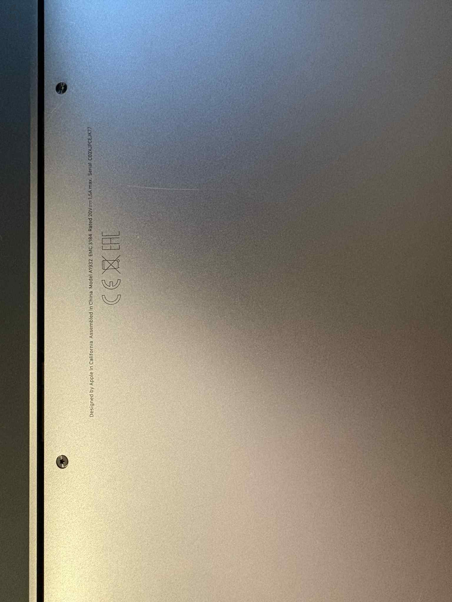 Apple MacBook 13”, 2018