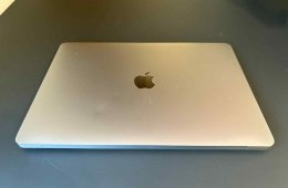 Apple MacBook 13”, 2018