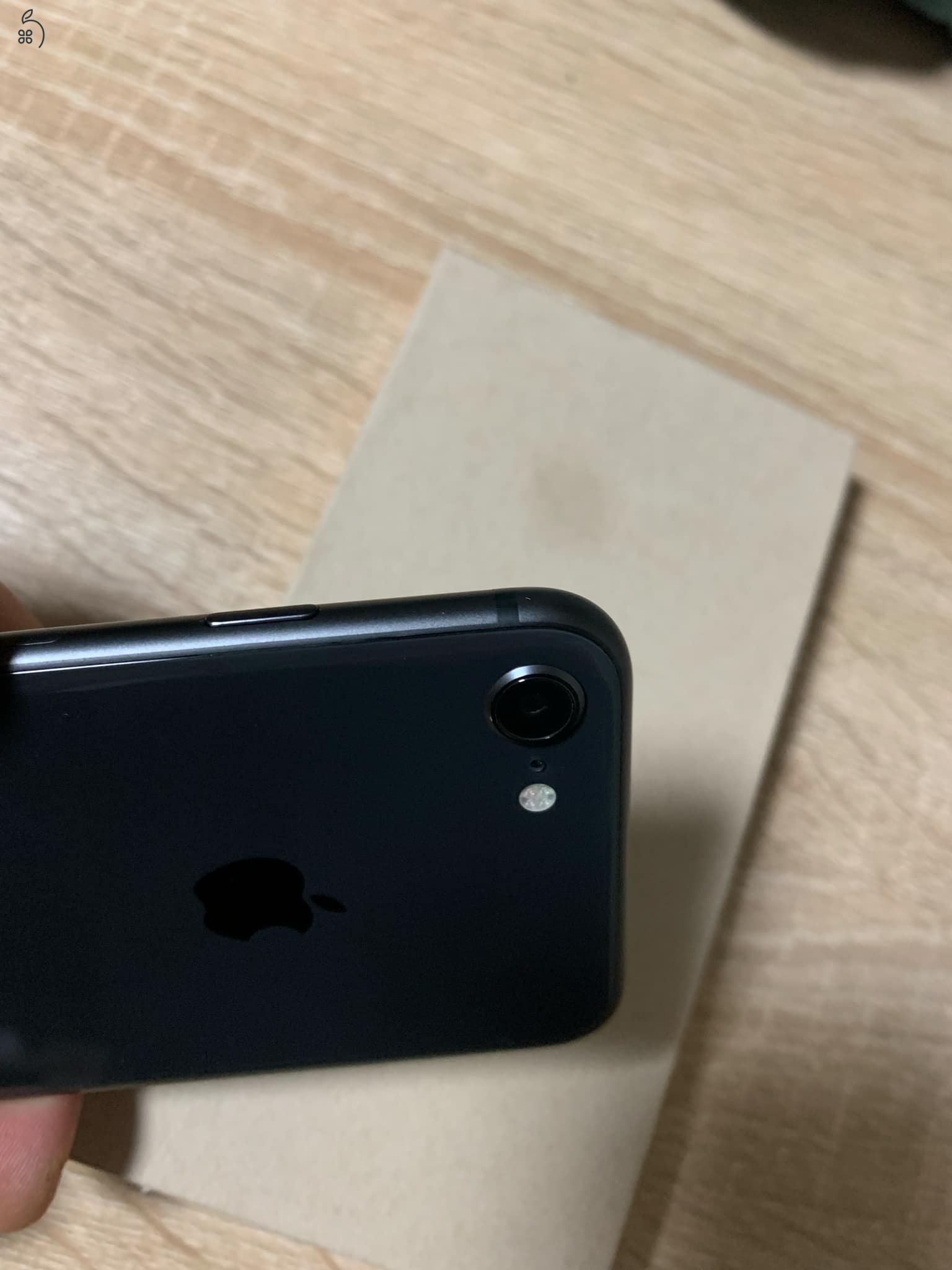 Eladó iPhone 8