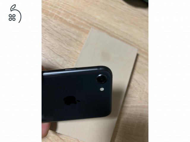 Eladó iPhone 8