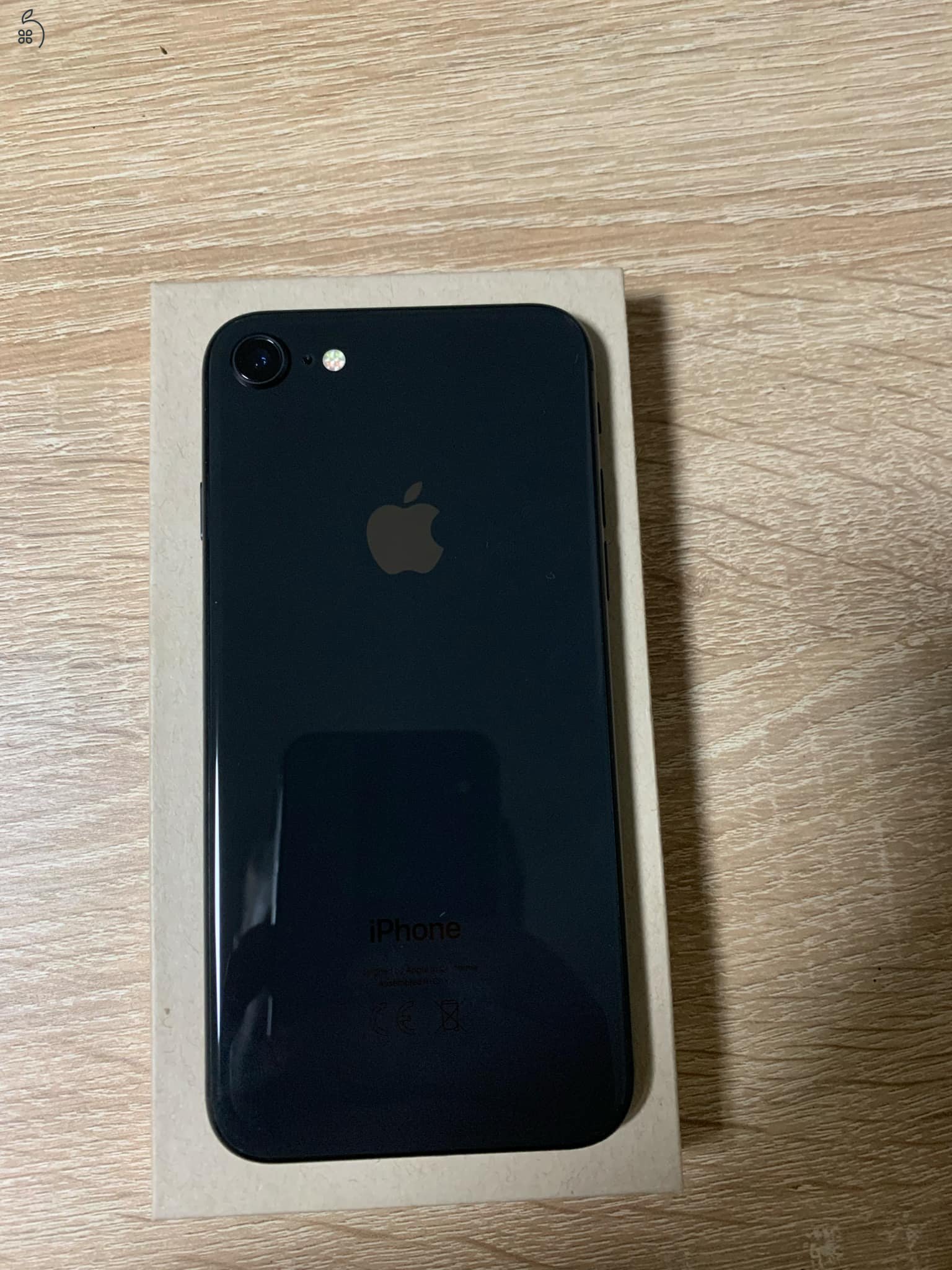Eladó iPhone 8