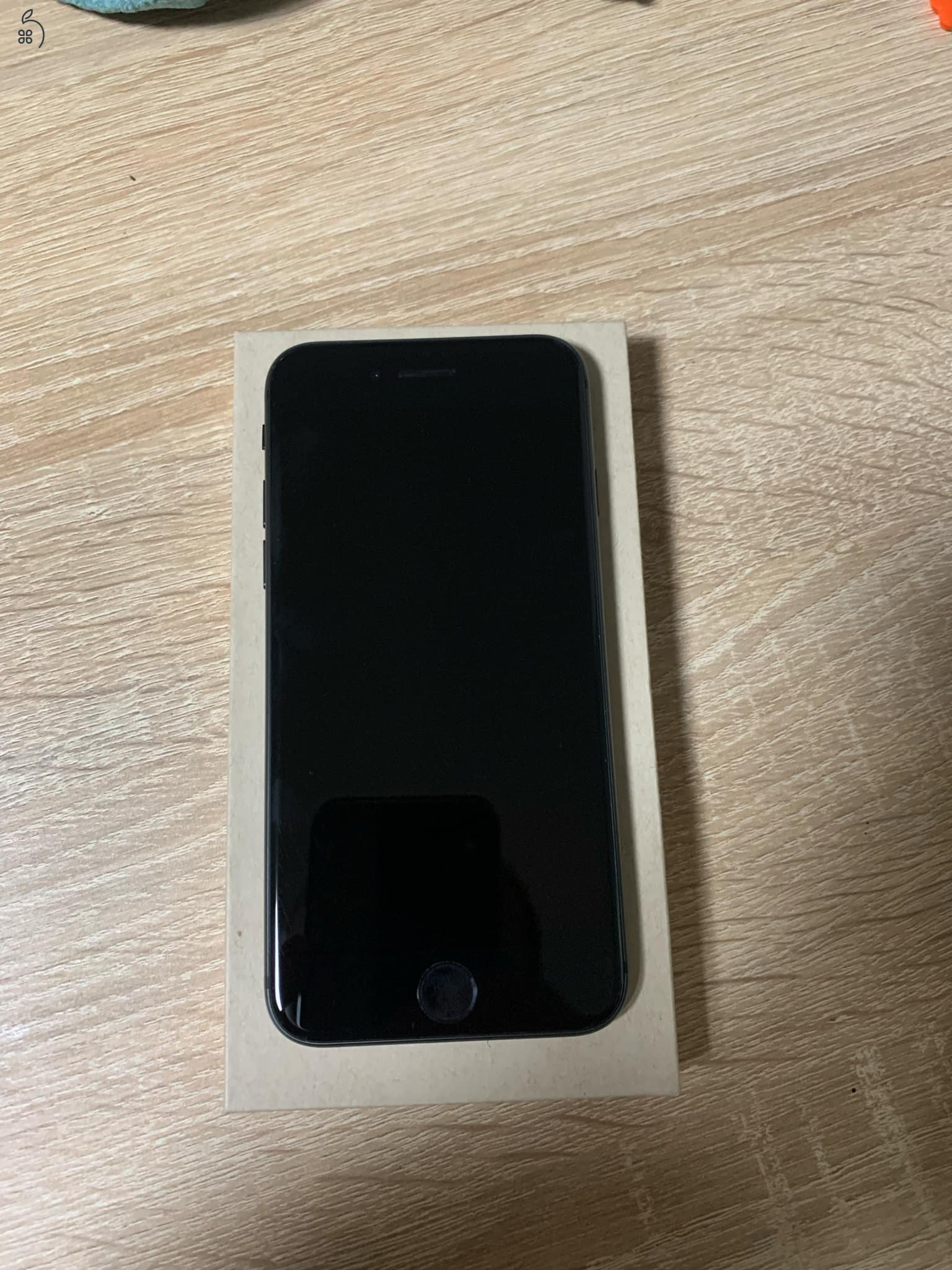 Eladó iPhone 8