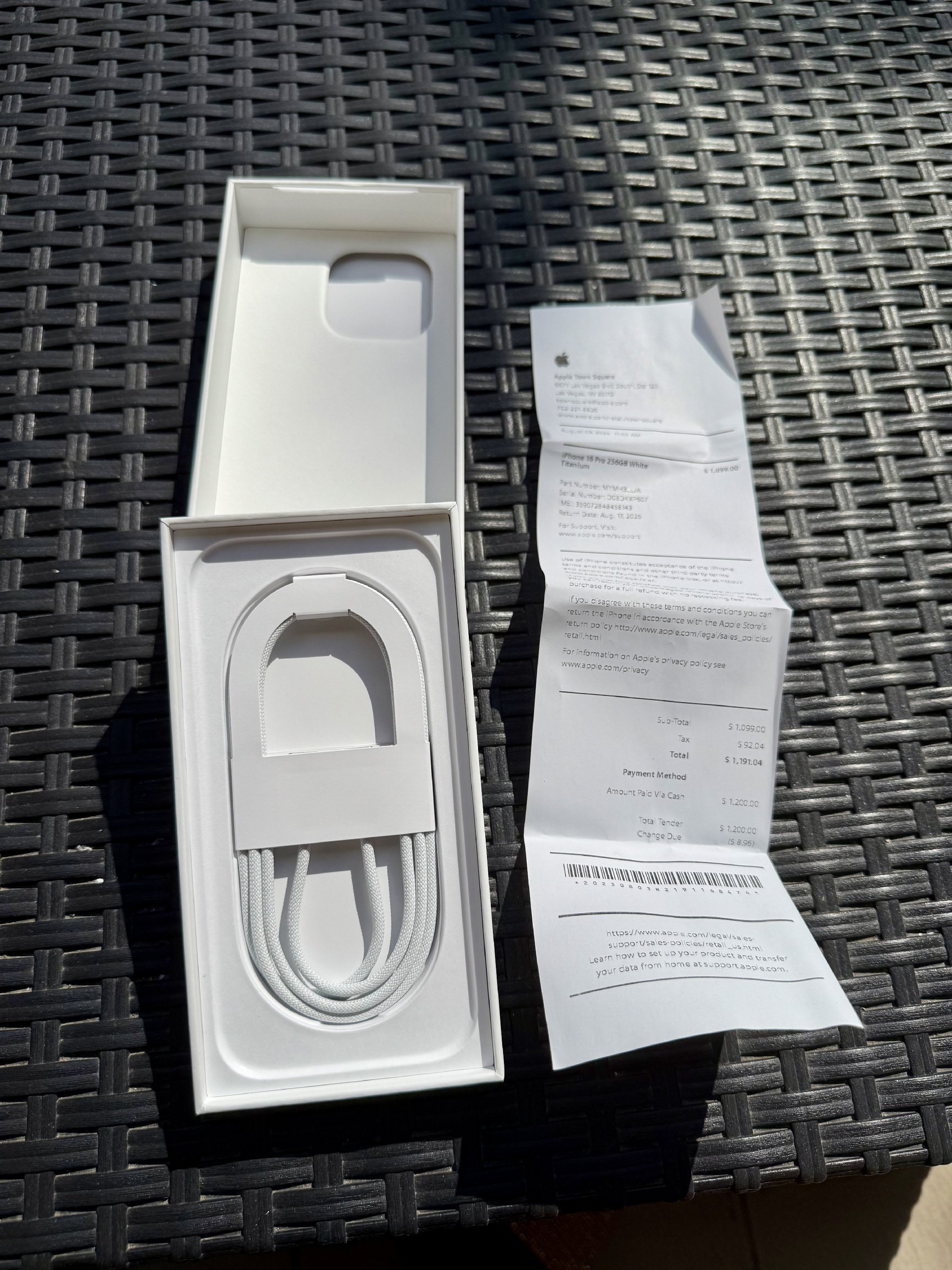 Eladó Új iPhone 16 Pro White Titanium Color 256GB 