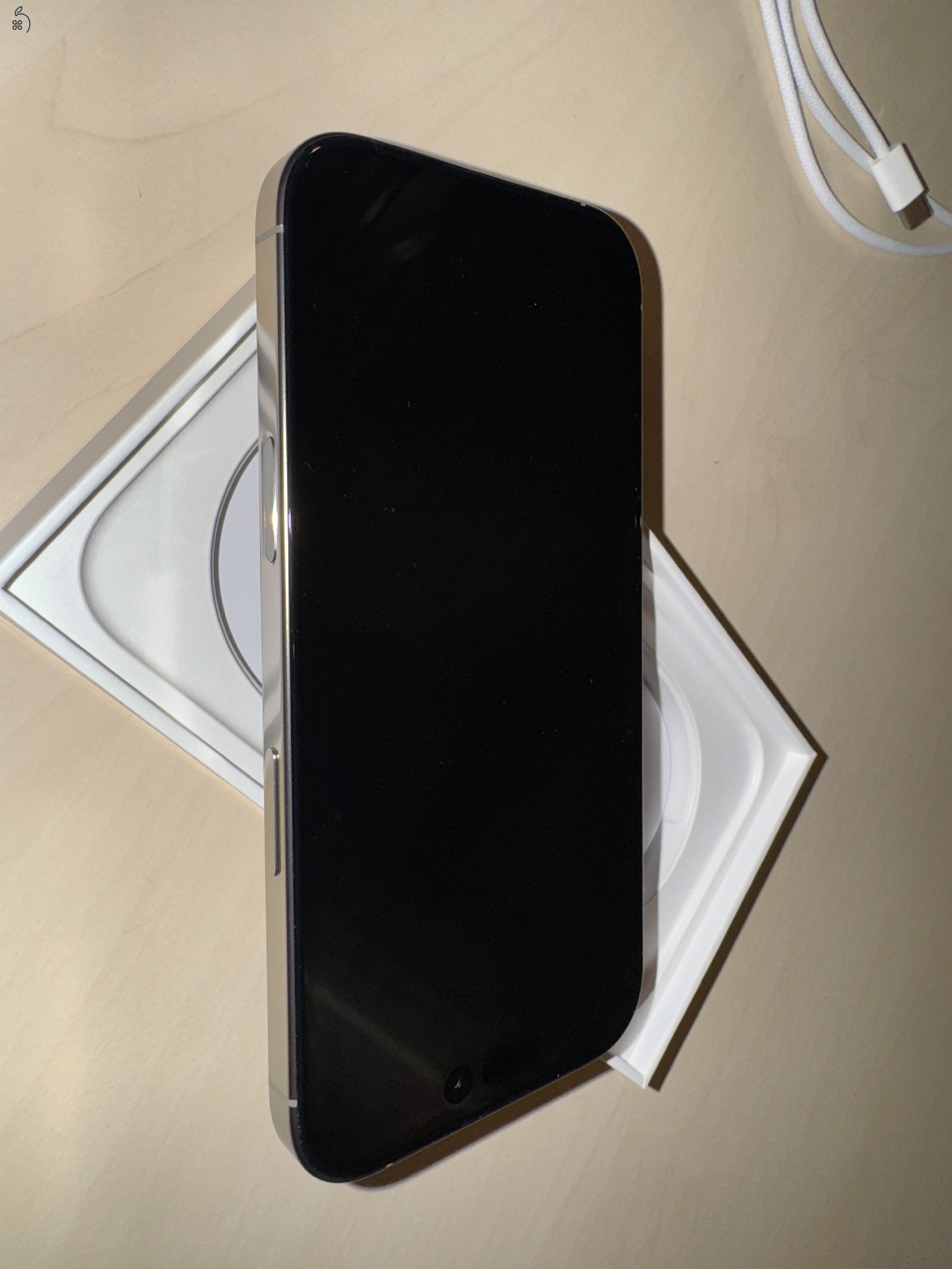 Iphone 16 pro 256 GB eladó