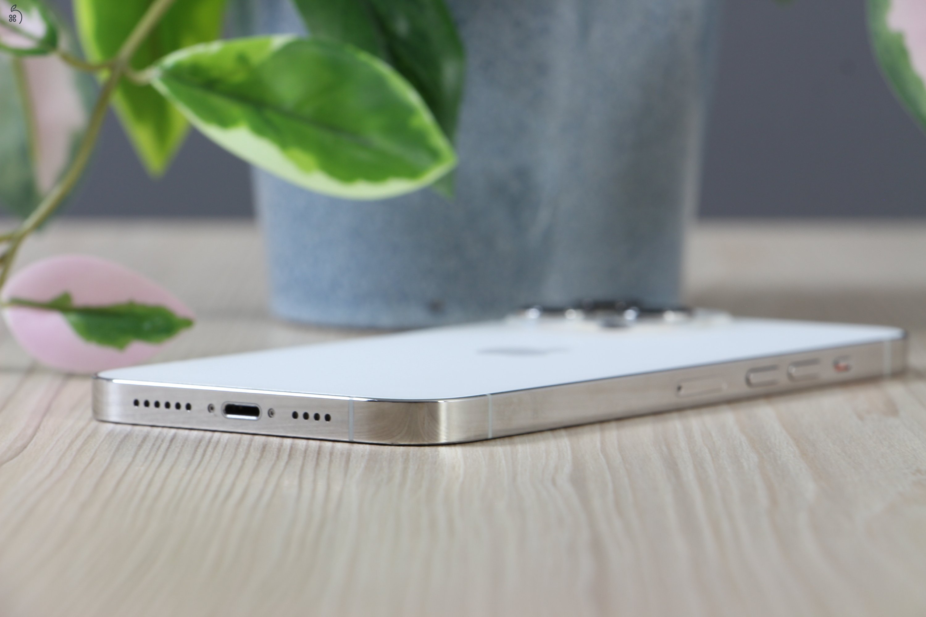 Apple 13 Pro Max 128GB Silver C+ US-7105