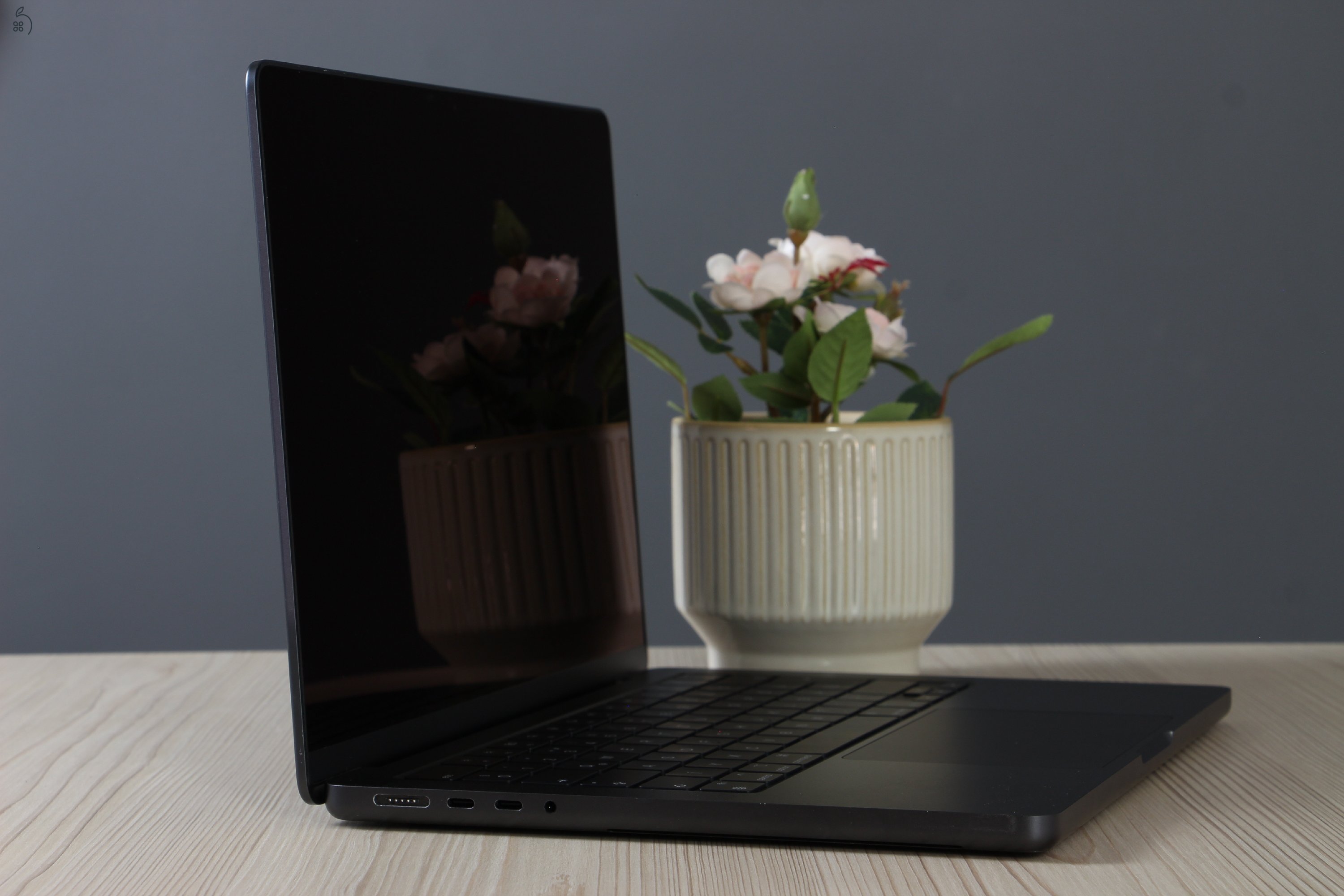 Apple Macbook Pro 14