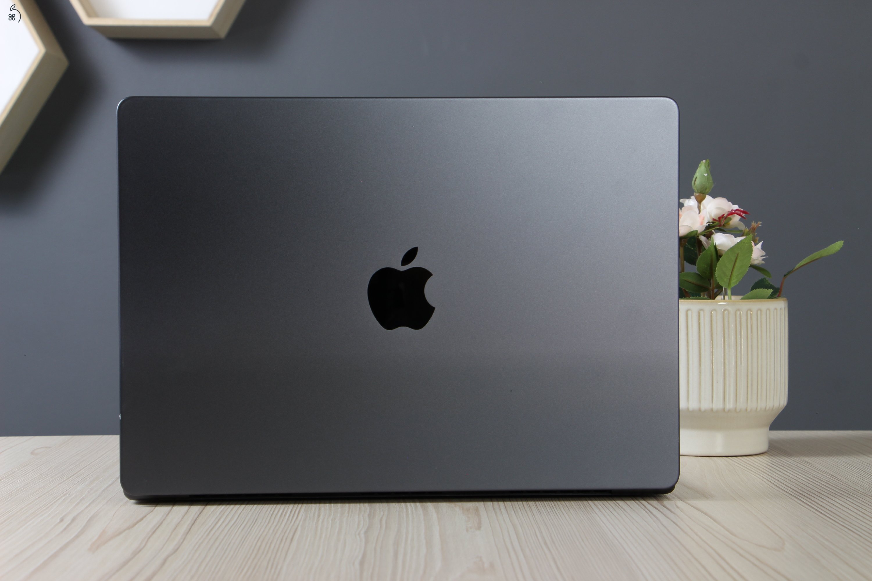 Apple Macbook Pro 14