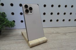 Apple iPhone 16 Pro Max - Desert Titanium - Használt, karcmentes