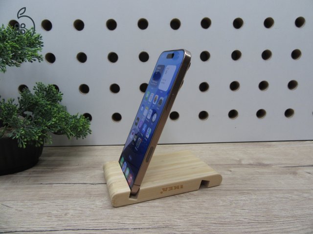 Apple iPhone 16 Pro Max - Desert Titanium - Használt, karcmentes