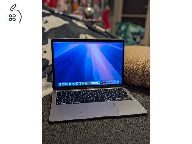 MacBook Air M1 megkímélt állapot 