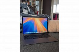 MacBook Air M1 magyar billentyűzet, megkímélt állapot 