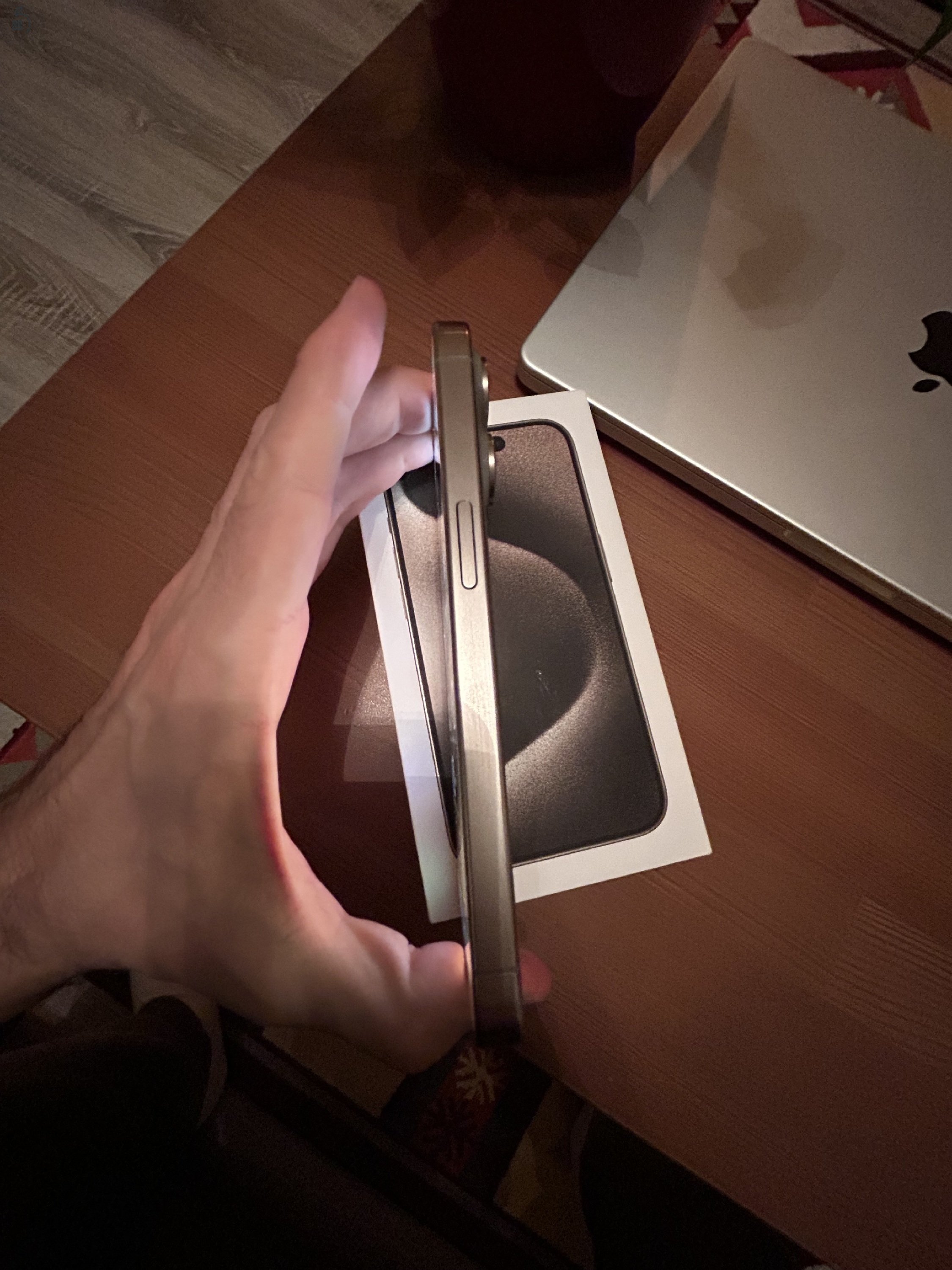 Apple iPhone 15 Pro