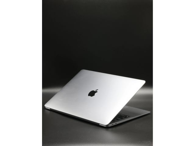 Apple MacBook Air 13″ 2020 M1 512 GB Space Gray 94% akku - 12 HÓ GARANCIA