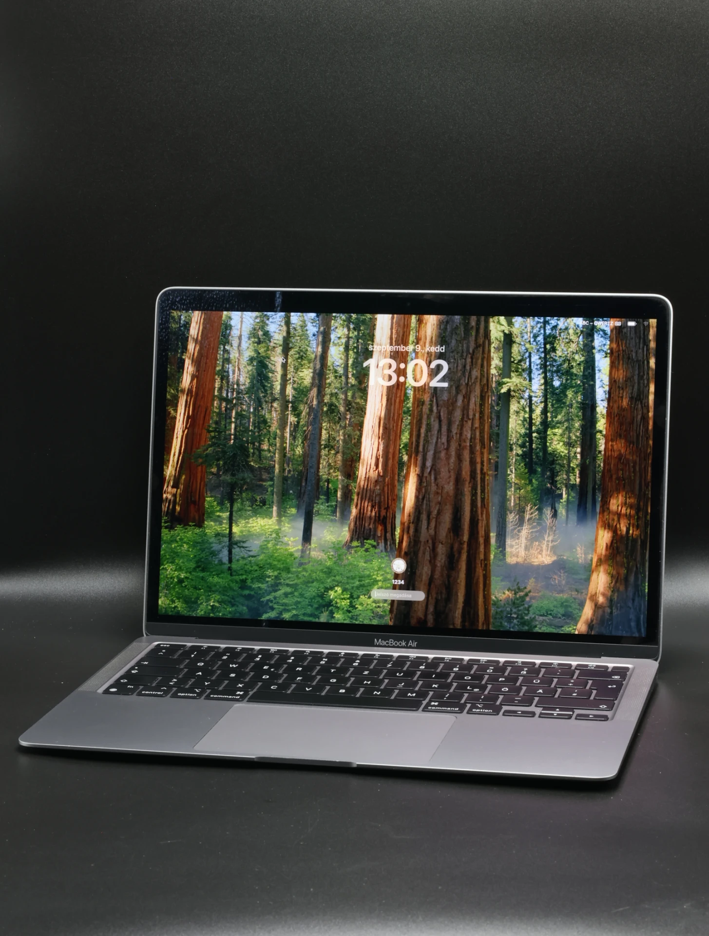 Apple MacBook Air 13″ 2020 M1 256 GB Space Gray 88% akku - 12 HÓ GARANCIA