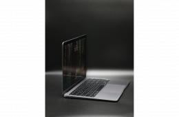 Apple MacBook Air 13″ 2020 M1 256 GB Space Gray 88% akku - 12 HÓ GARANCIA