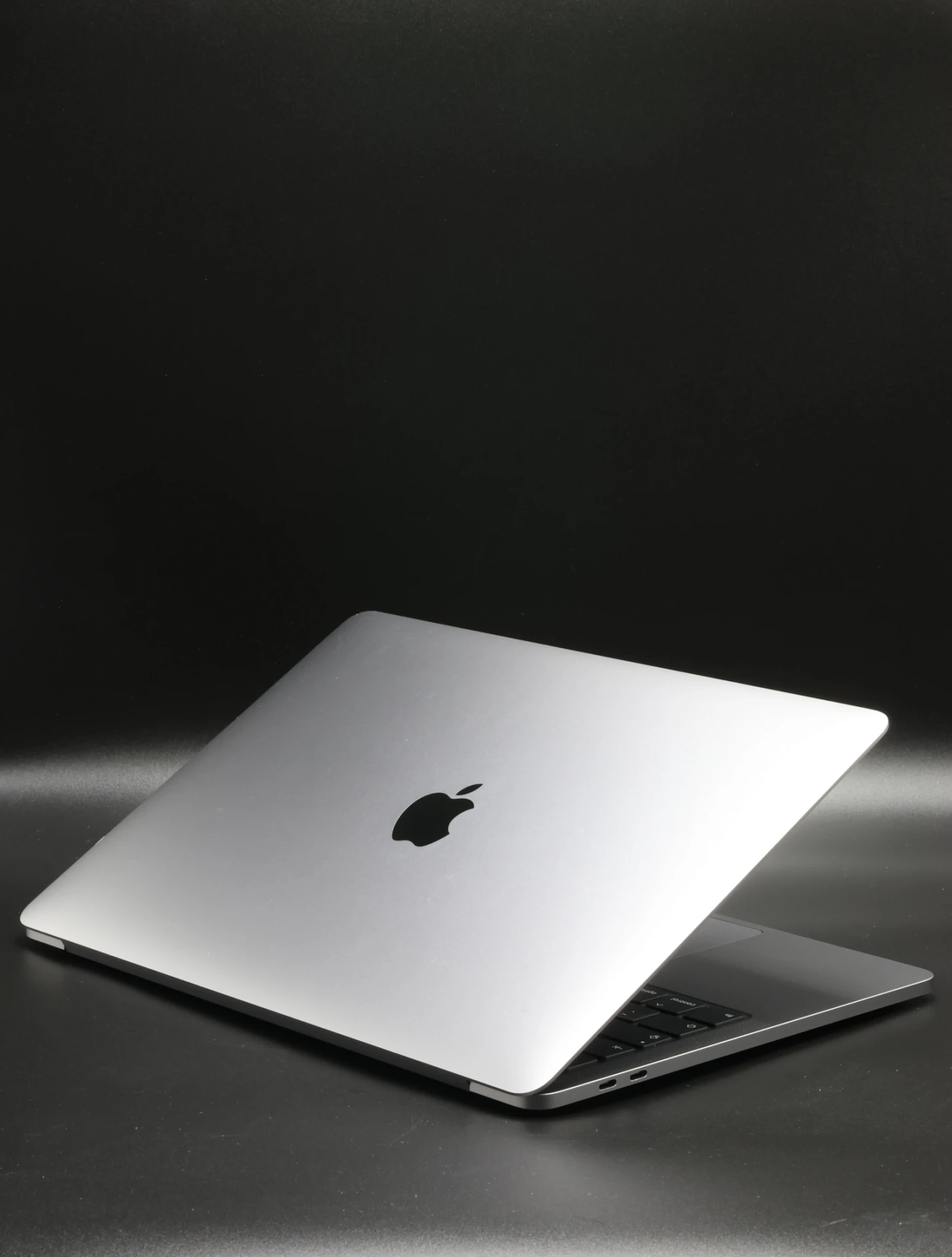 Apple MacBook Pro 13″ Touch Bar 2020 i7 1TB Space Gray akku - 12 HÓ GARANCIA