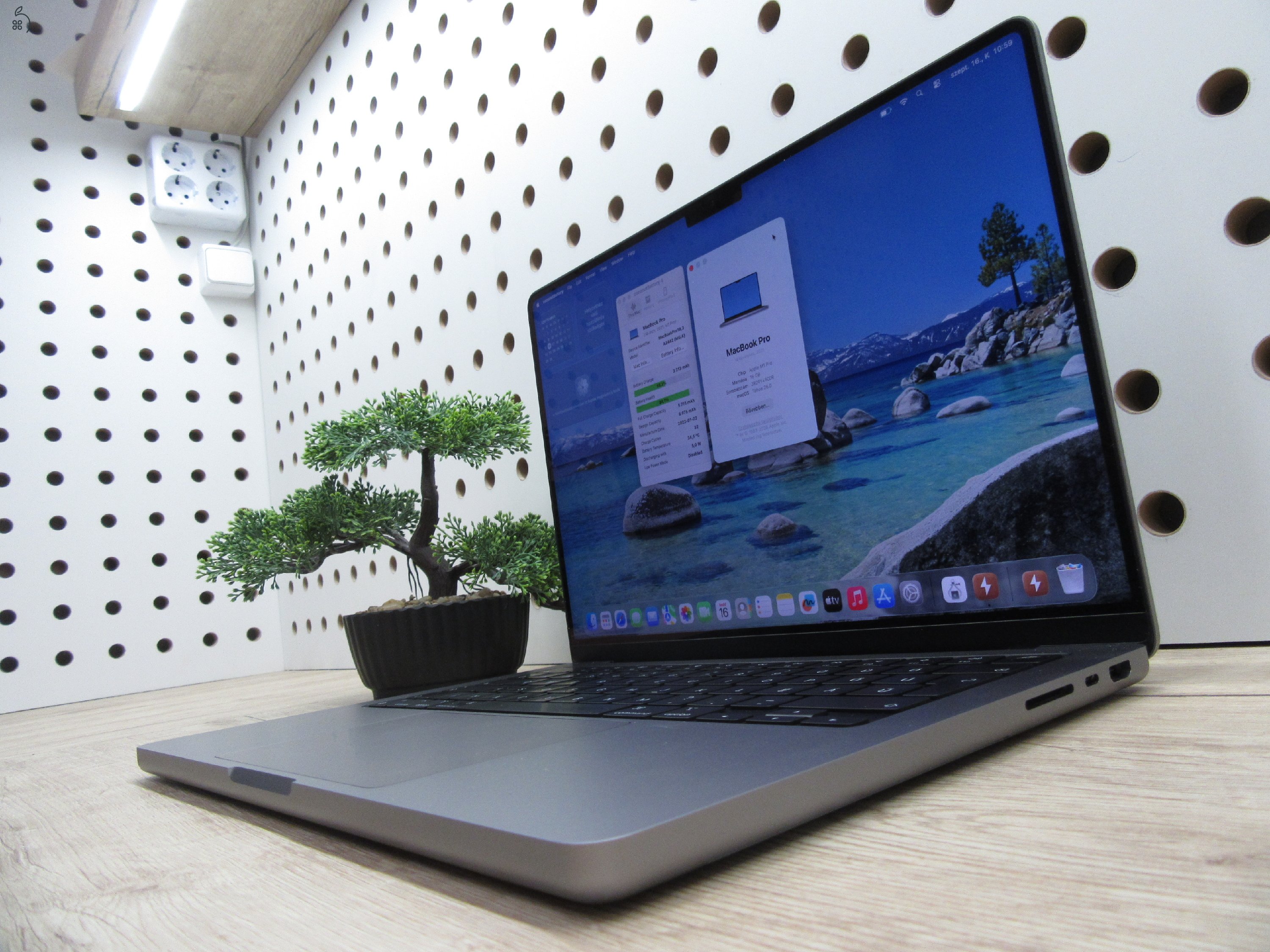 Apple MacBook Pro 14” (2021, M1 Pro) – Liquid Retina XDR, ProMotion 120 Hz, 8-magos CPU / 14-magos GPU – 16/500 – Használt, karcmentes – 95% akku (32 ciklus) – Garancia 3 hónap