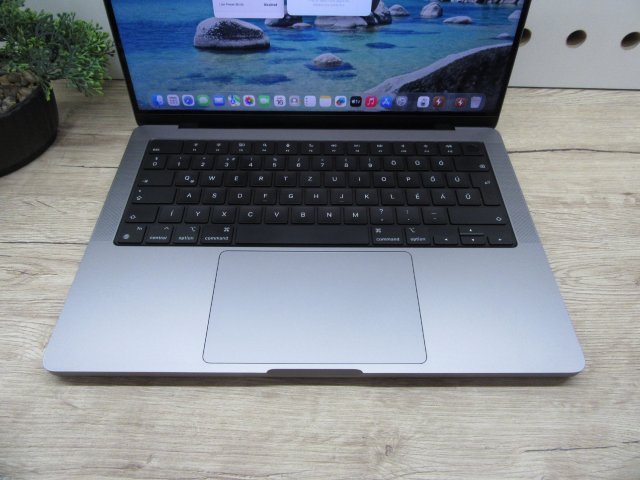 Apple MacBook Pro 14” (2021, M1 Pro) – Liquid Retina XDR, ProMotion 120 Hz, 8-magos CPU / 14-magos GPU – 16/500 – Használt, karcmentes – 95% akku (32 ciklus) – Garancia 3 hónap