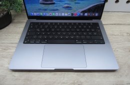 Apple MacBook Pro 14” (2021, M1 Pro) – Liquid Retina XDR, ProMotion 120 Hz, 8-magos CPU / 14-magos GPU – 16/500 – Használt, karcmentes – 95% akku (32 ciklus) – Garancia 3 hónap