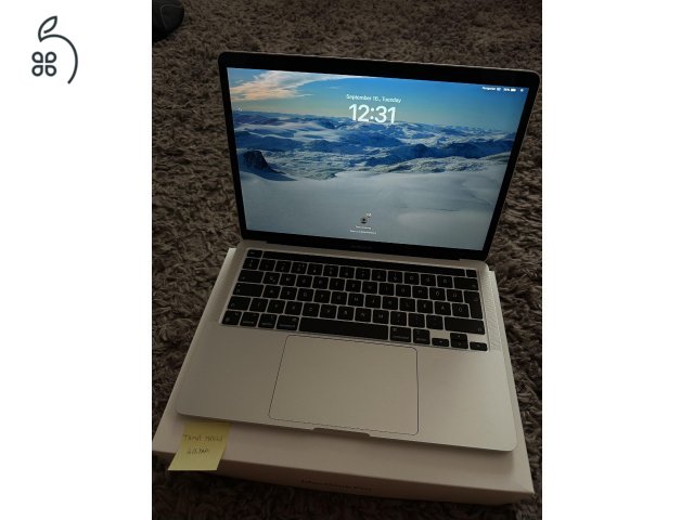 MacBook Pro M1 (13”, 8GB/256GB, 94% akkumulátor)