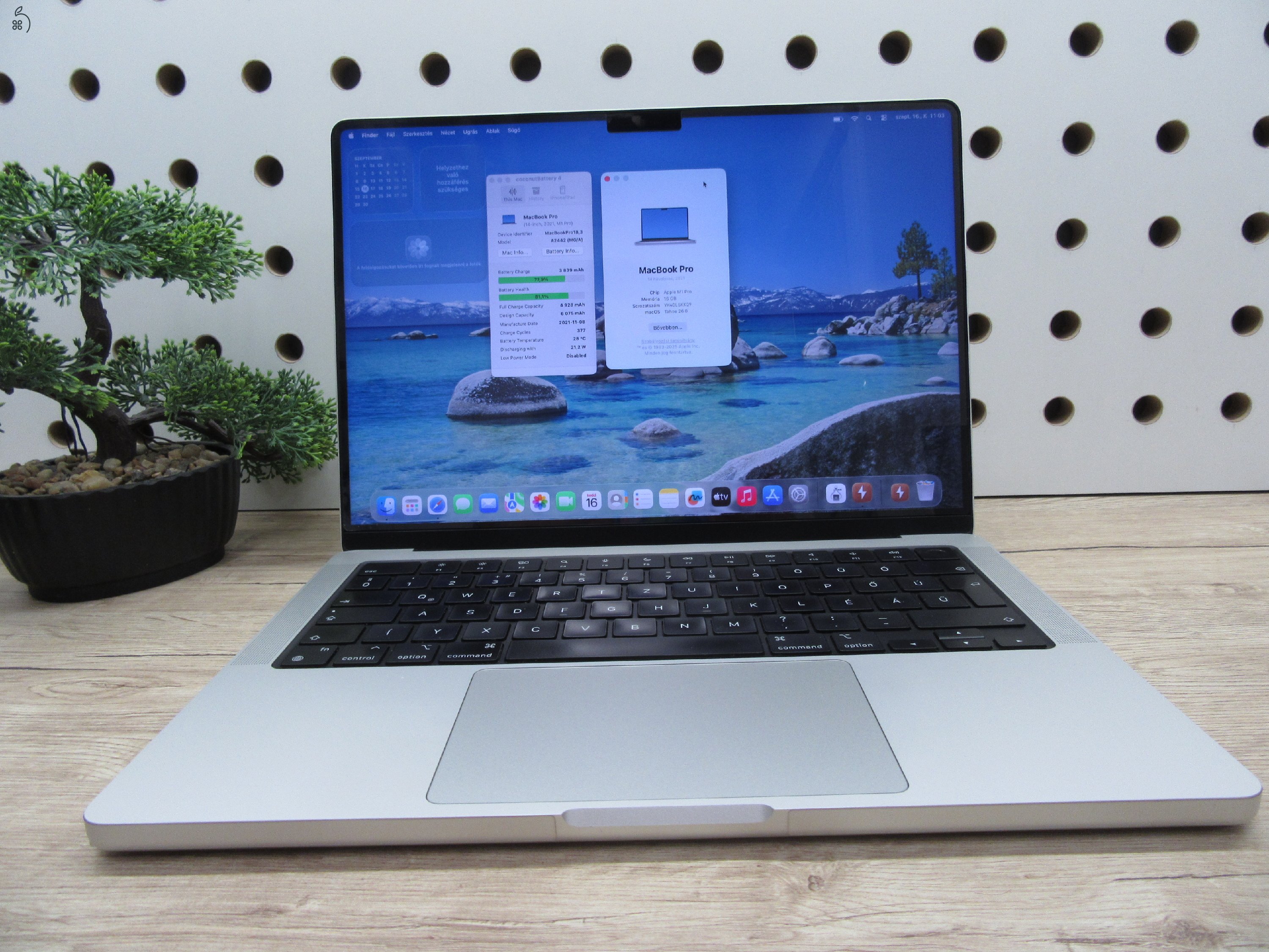 Apple MacBook Pro 14” (2021, M1 Pro) – Liquid Retina XDR, ProMotion 120 Hz – 8-magos CPU / 14-magos GPU – 16/500 – Használt, újszerű (külsőleg teljesen fóliázva) – 82% akku (377 ciklus) – Garancia 3 hónap