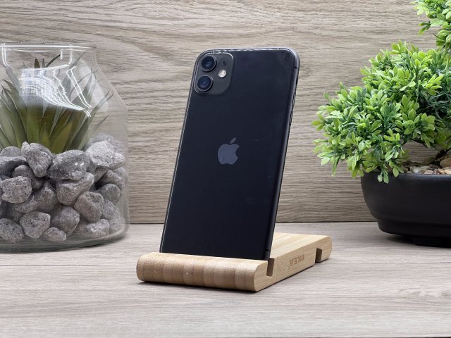 iPhone 11 Black 64GB 2 ÉV Garanciával Számlával 93% Akksi