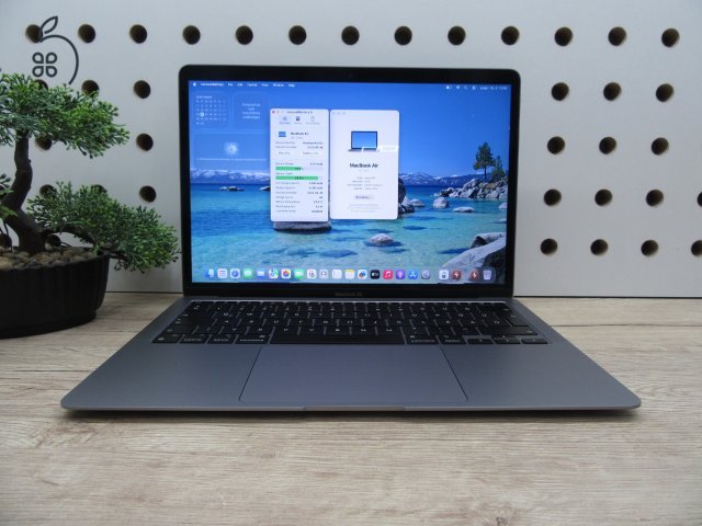 Apple MacBook Air 13” (2020, M1) – Csendes M1 erő, Retina kijelző, 15 órás üzemidő – 8/256 – Használt, szép – 90% akku (44 ciklus) – Garancia 3 hónap