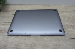 Apple MacBook Air 13” (2020, M1) – Csendes M1-teljesítmény, Retina kijelző – 8/256 – Használt, karcmentes – 86% akku (172 ciklus) – Garancia 3 hónap
