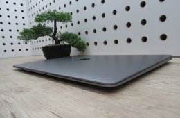 Apple MacBook Air 13” (2020, M1) – Csendes M1-teljesítmény, Retina kijelző – 8/256 – Használt, karcmentes – 86% akku (172 ciklus) – Garancia 3 hónap