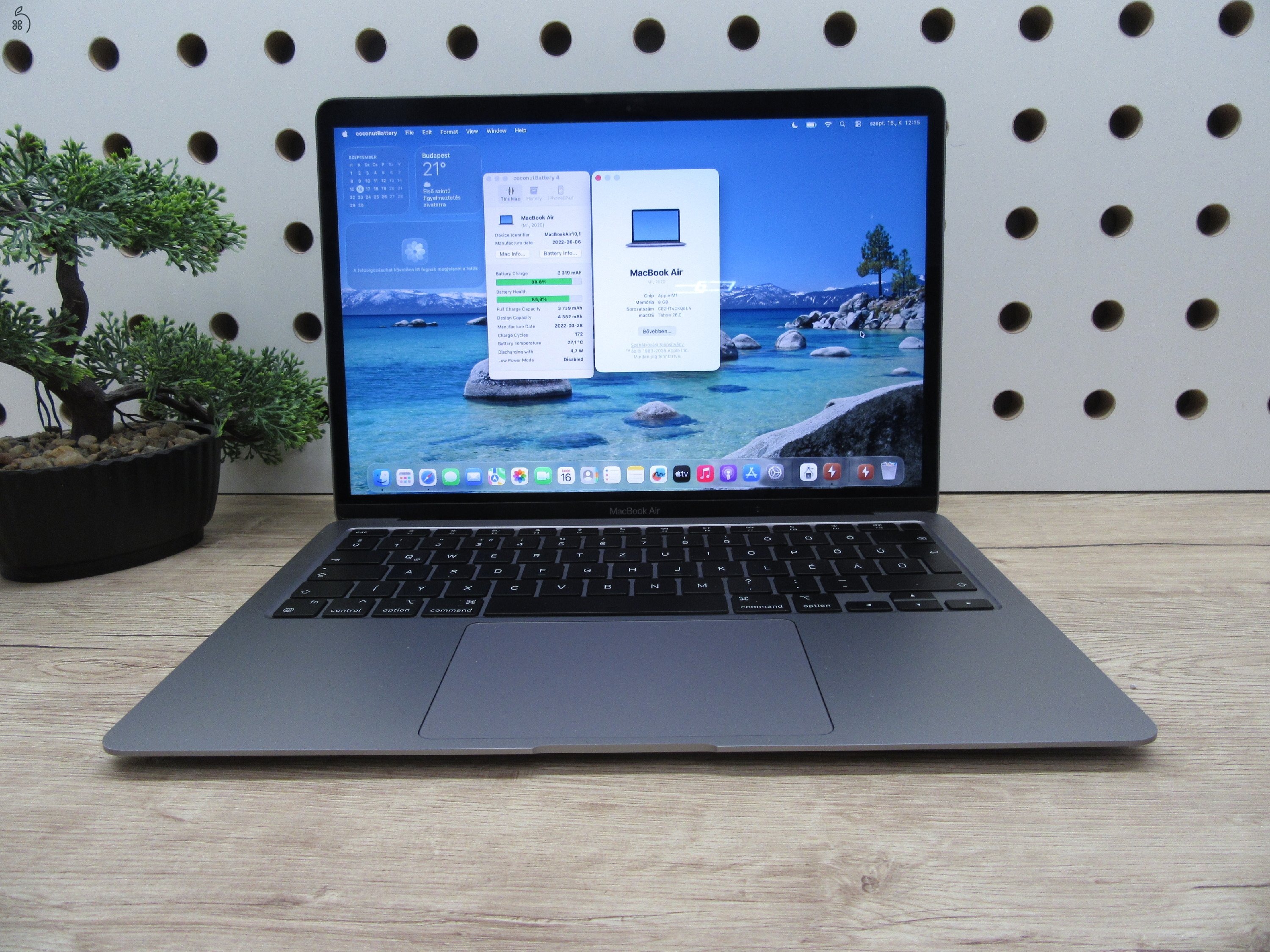 Apple MacBook Air 13” (2020, M1) – Csendes M1-teljesítmény, Retina kijelző – 8/256 – Használt, karcmentes – 86% akku (172 ciklus) – Garancia 3 hónap