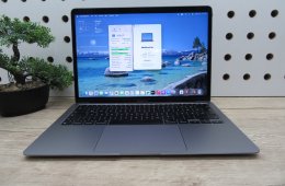 Apple MacBook Air 13” (2020, M1) – Csendes M1-teljesítmény, Retina kijelző – 8/256 – Használt, karcmentes – 86% akku (172 ciklus) – Garancia 3 hónap