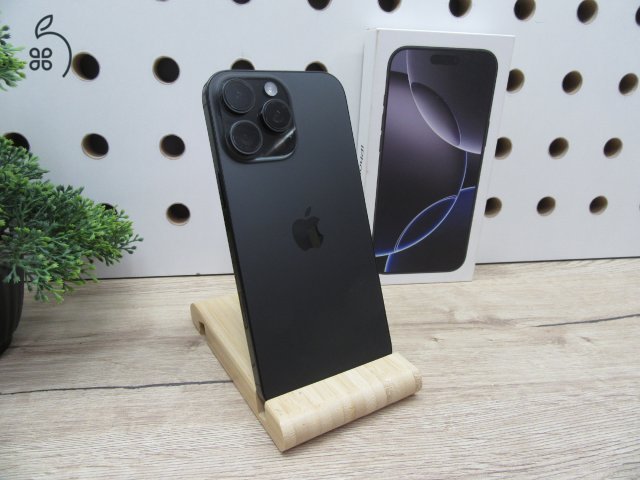 Apple iPhone 16 Pro Max – Black Titanium – Titán dizájn, 6,9” ProMotion, 5× optikai zoom – 256 GB – Használt, karcmentes – 100% akku (115 ciklus) – Garancia 2026. 03. 04-ig