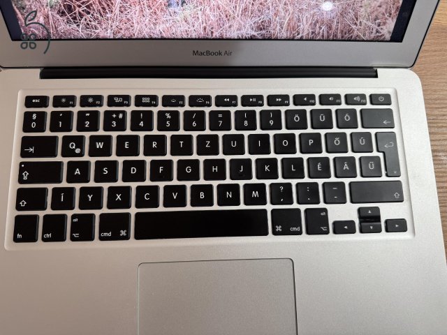 Megkímélt Macbook Air eladó