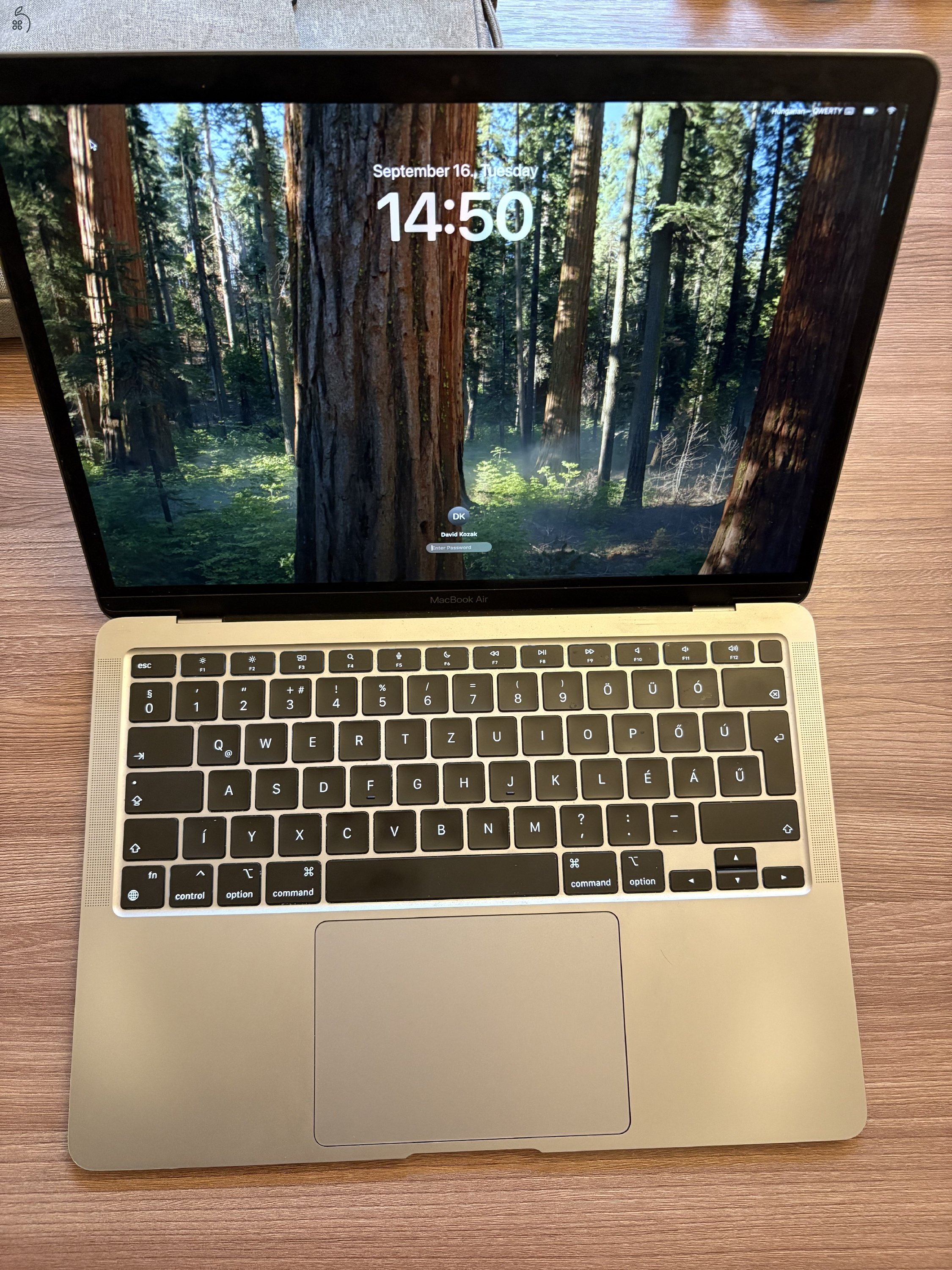 Macbook Air (2020 M1) - 265GB / 8GB RAM - szürke